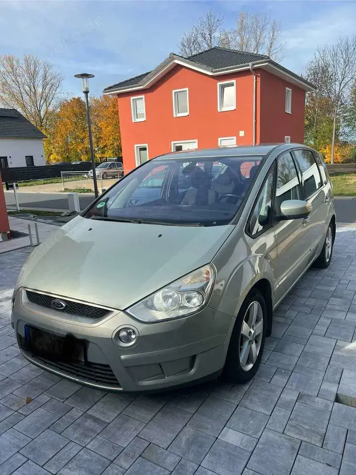 Ford S-Max 2.2 TDCi DPF Titanium