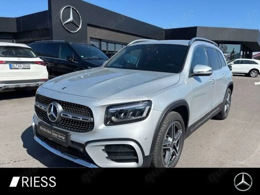 Mercedes-Benz GLB 200 AMG Sport LED 7 Sitze Pano Keyles AHK Ambi