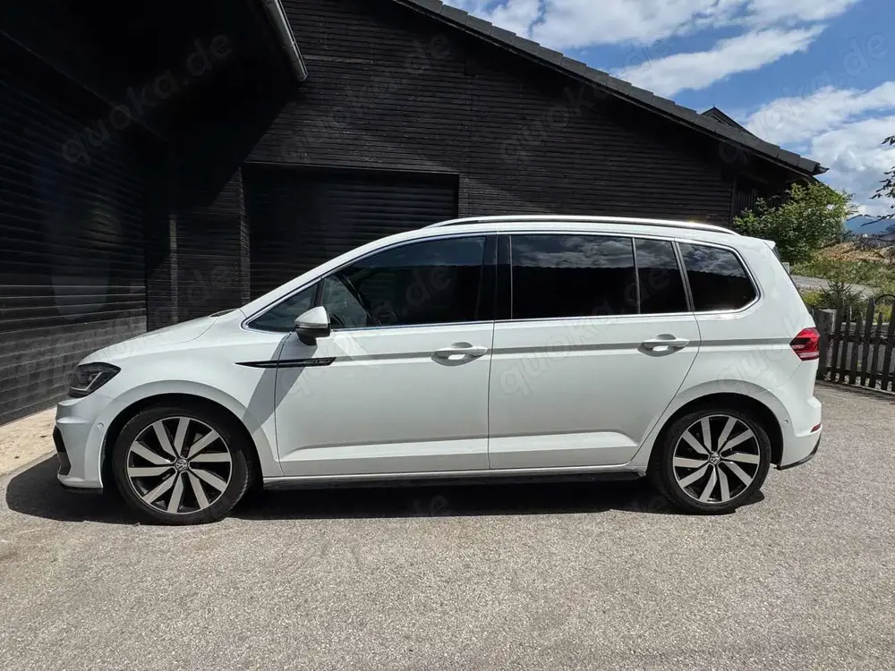 Volkswagen Touran 2.0 TDI Highline, R-Line, Panorama, Navi, TÜV NEU