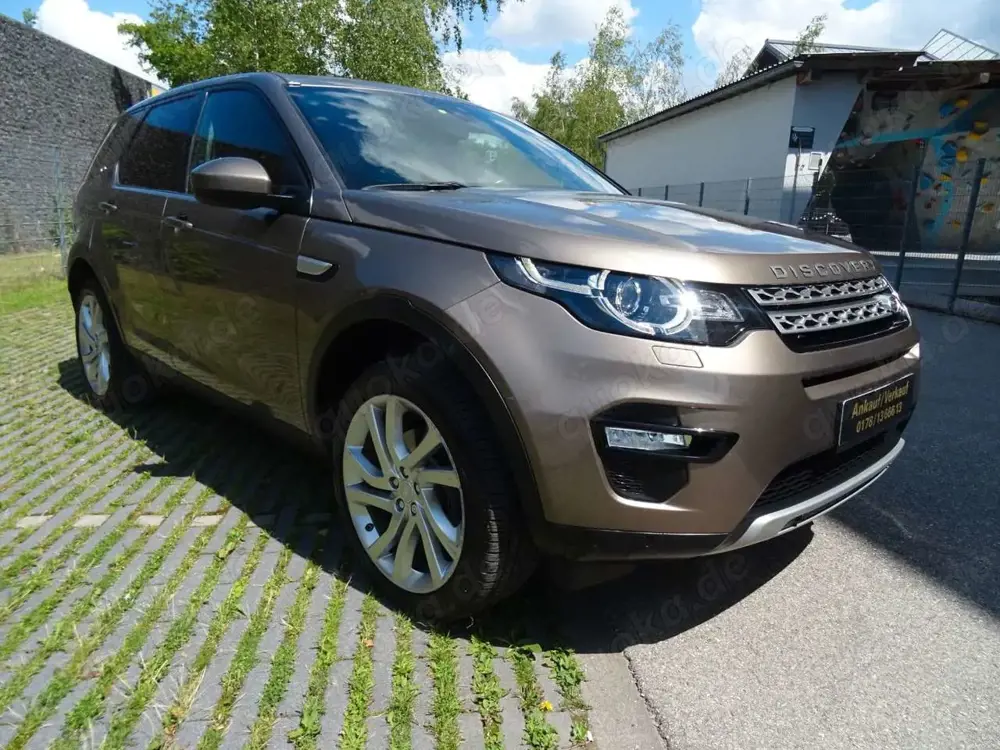 Land Rover Discovery Sport HSE-Top Ausstattung-Luftfahrwerk