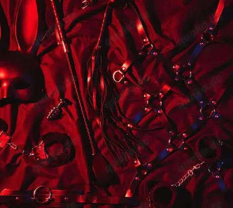 DOM sucht devote Frauen