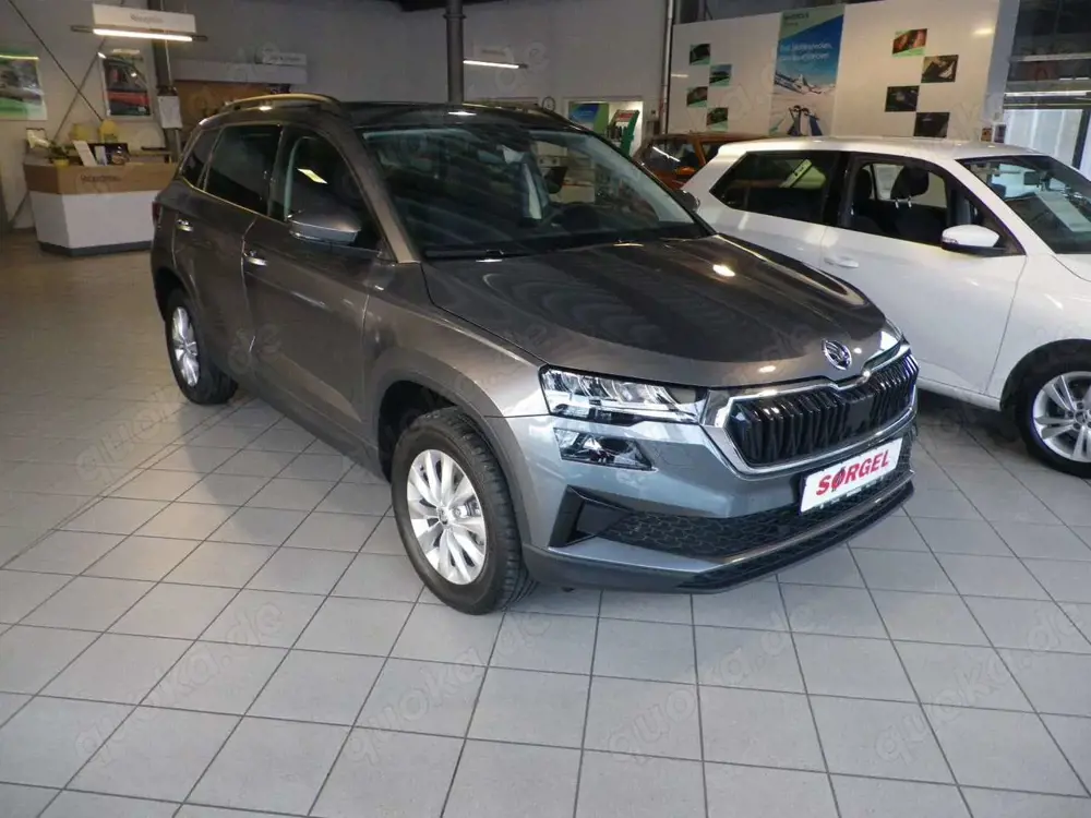 Skoda Karoq SELECTION 1.5TSI 110kW 150PS DSG