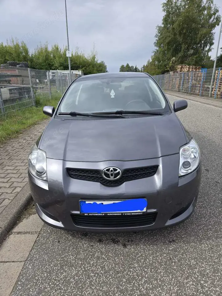 Toyota Auris 2.2 D-4D D-CAT