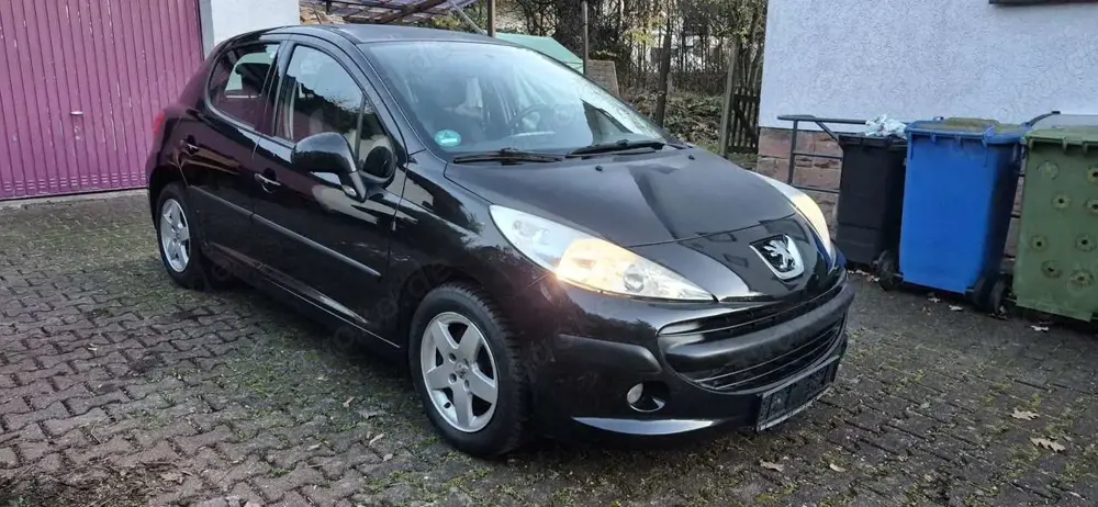 Peugeot 207 95 VTi Urban Move TÜV NEU VIELE NEUTEILE