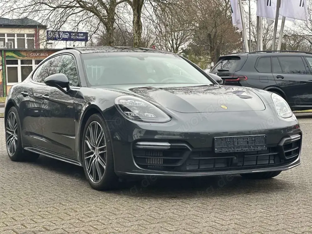 Porsche Panamera 4 E-Hybr NIGHTVI BOSE PANO PDLS+ CHRONO