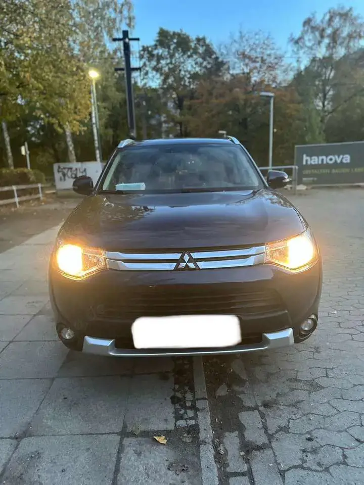 Mitsubishi Outlander 2.2 DI-D 4WD Aut. Diamant Edition