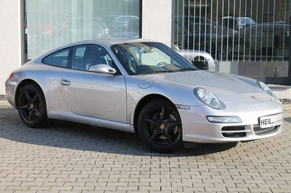 Porsche 911 Carrera Coupe*NAVI*DAB*PDC*BI-XENON*