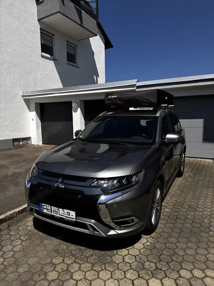 Mitsubishi Outlander 2.4 4WD Plug-In Hybrid Spirit+