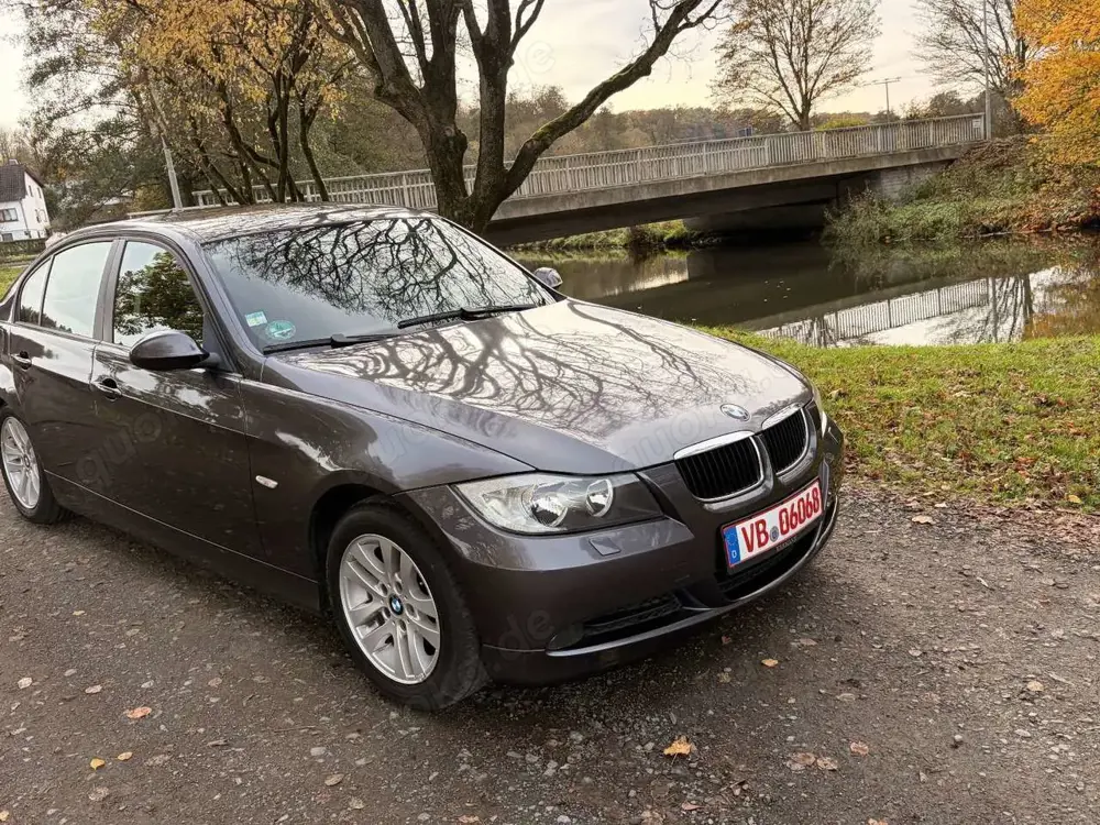BMW 320 E90 320d Automatik 2 Hand M47 Scheckheft