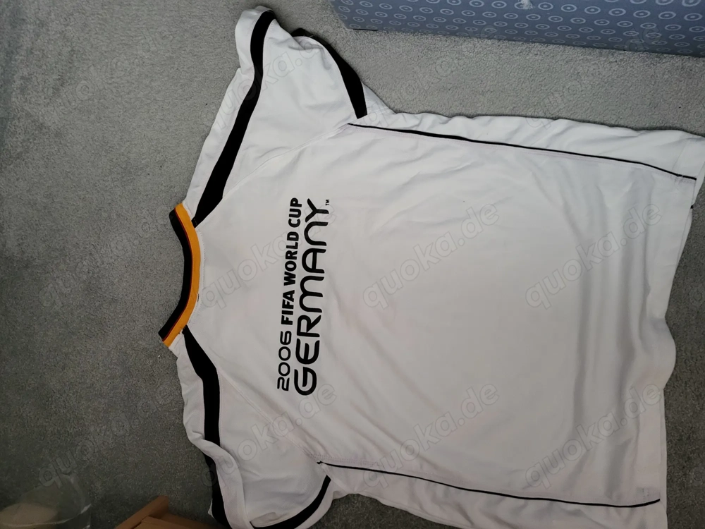 Verkaufe ein Orginal Trikot von Deutschland 