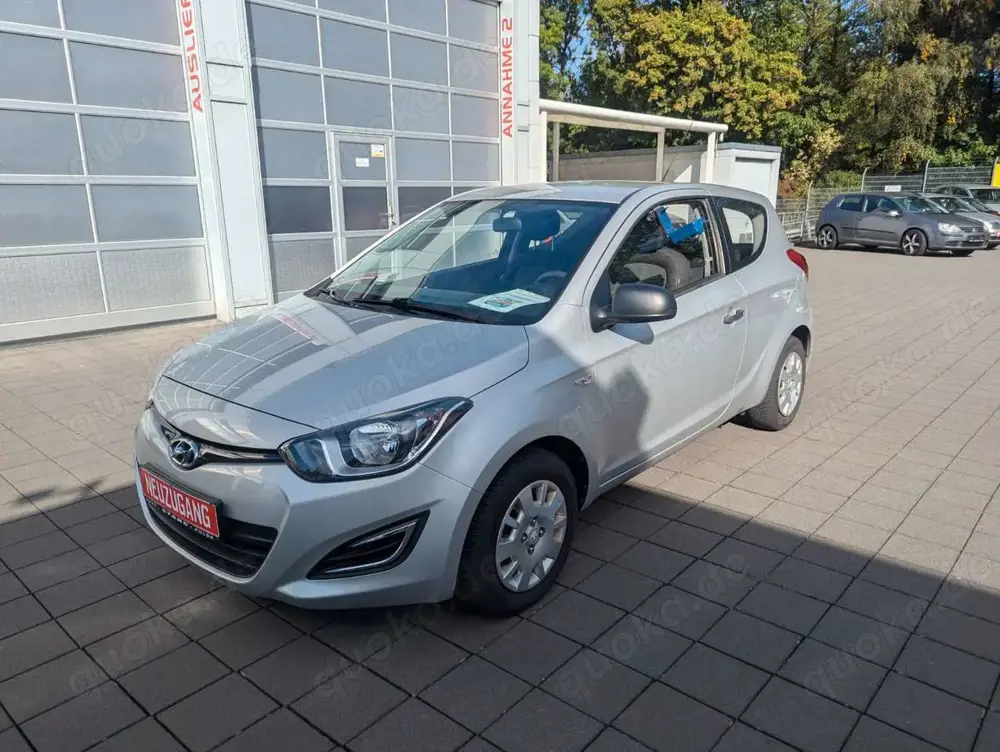 Hyundai i20 FIFA World Cup Edition**KLIMA+ALARMANLAGE**