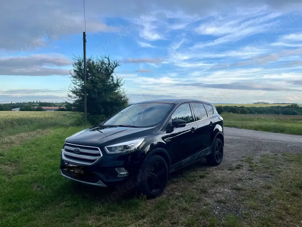 Ford Kuga 2.0 TDCi 2x4 Titanium