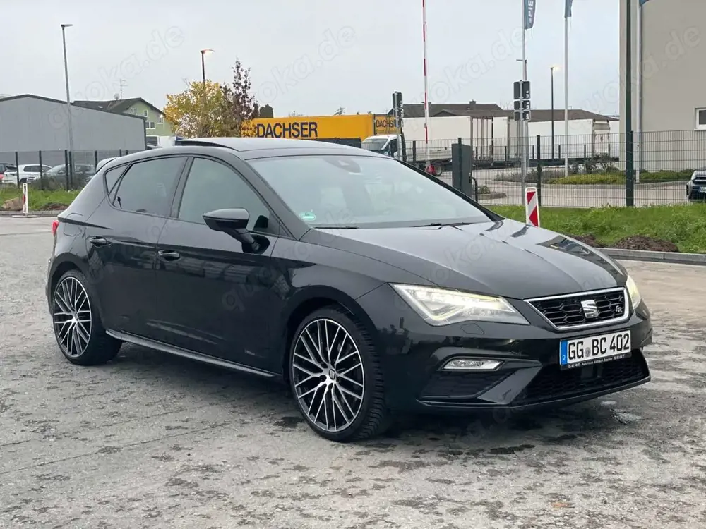 SEAT Leon FR Automatik Led Pano 1.Hand Voll!