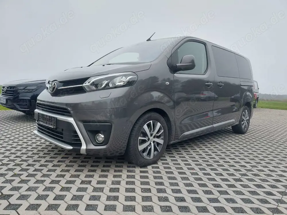 Toyota Proace Proace 2.0 L1 (8-Si.) Autm. Verso Shuttle Comfort