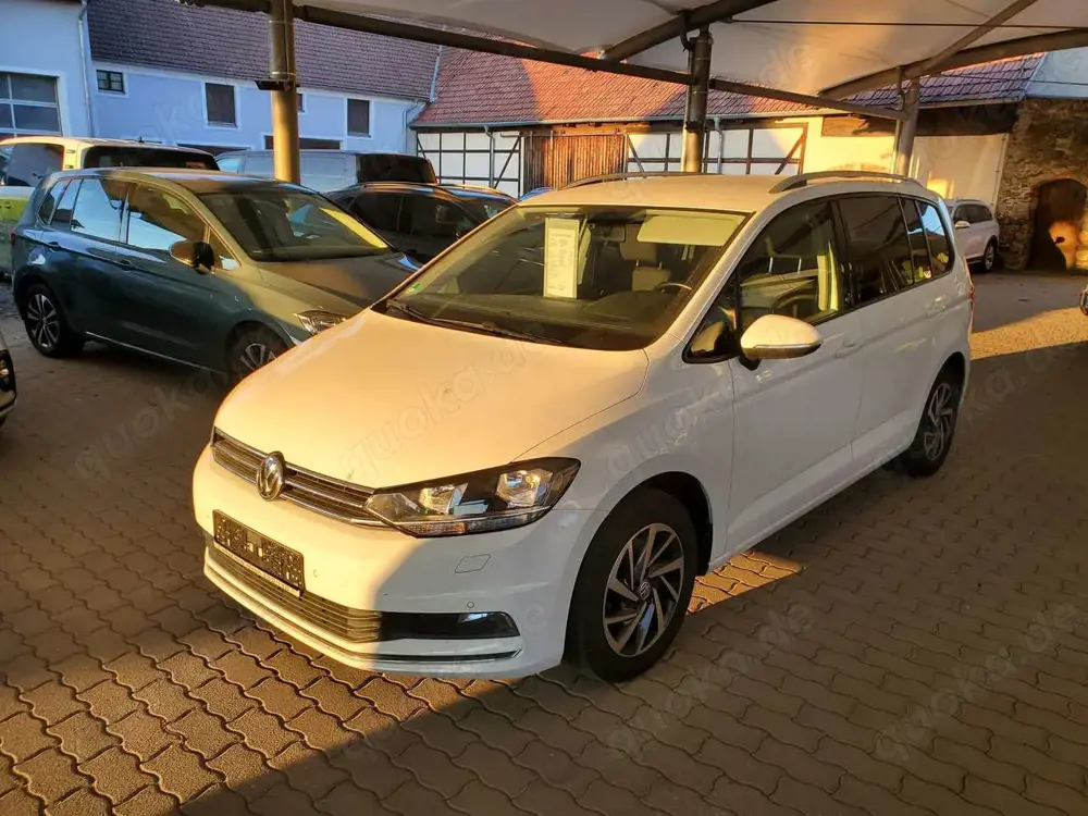 Volkswagen Touran Sound TDI DSG Navi ACC 7-Sitzer Kamera