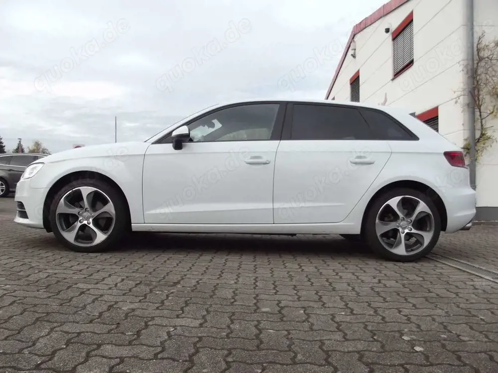 Audi A3 Sportback ambition NAVI XENON ALU 1.HAND