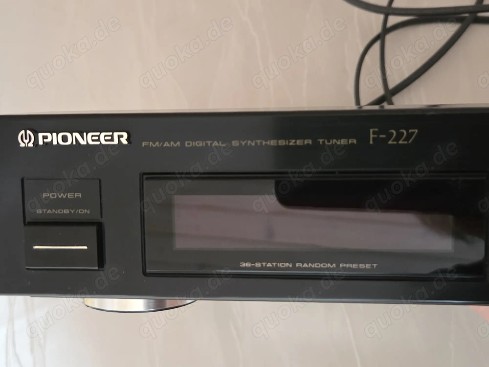 Tuner Pioneer F-227, voll funktionsfähig, gutes Erscheinungsbild, gut erhalten