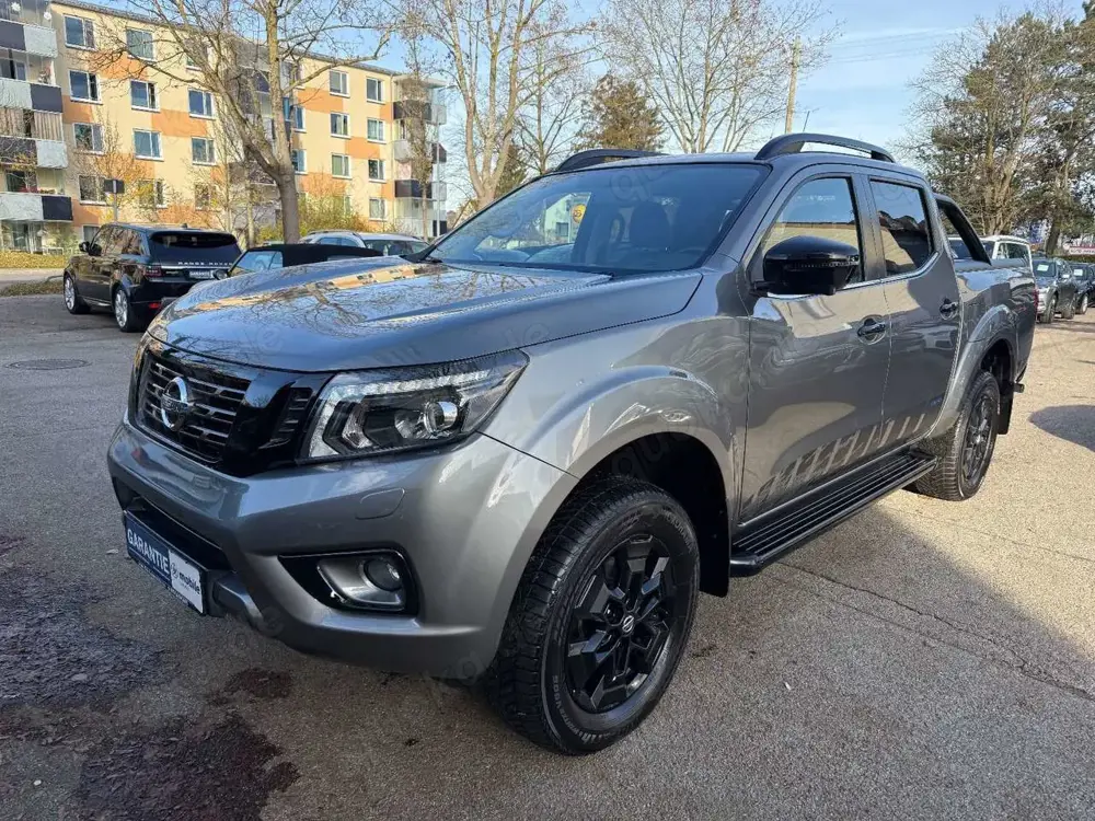 Nissan Navara NP300 N-Guard Double Cab 4x4~Navi~360