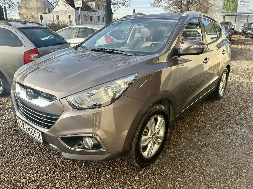 Hyundai iX35 Premium AWD Automatik * Kamera * AHK * Leder * TOP