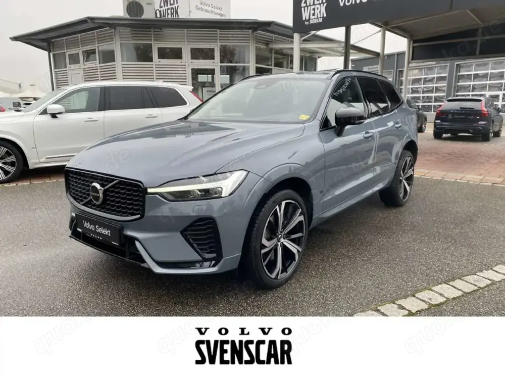 Volvo XC60 Ultimate Dark B5 AWD HUD Luftfederung AD Niveau AH