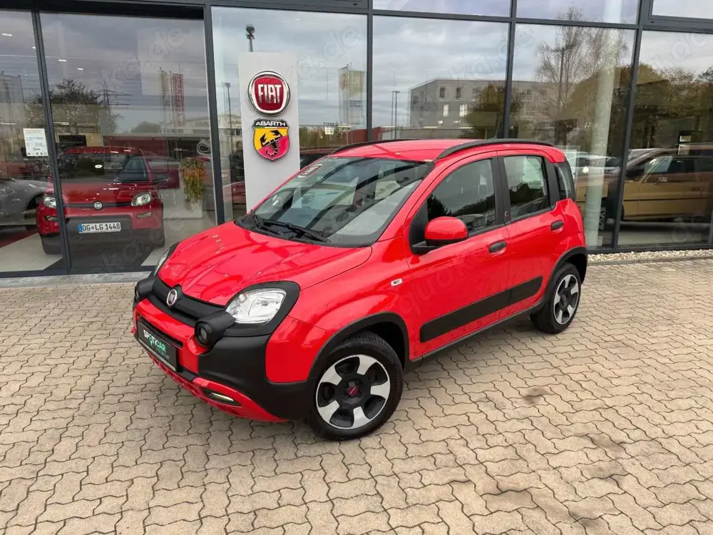 Fiat Panda 1.0 Hybrid CityCross (RED) Sondermodell