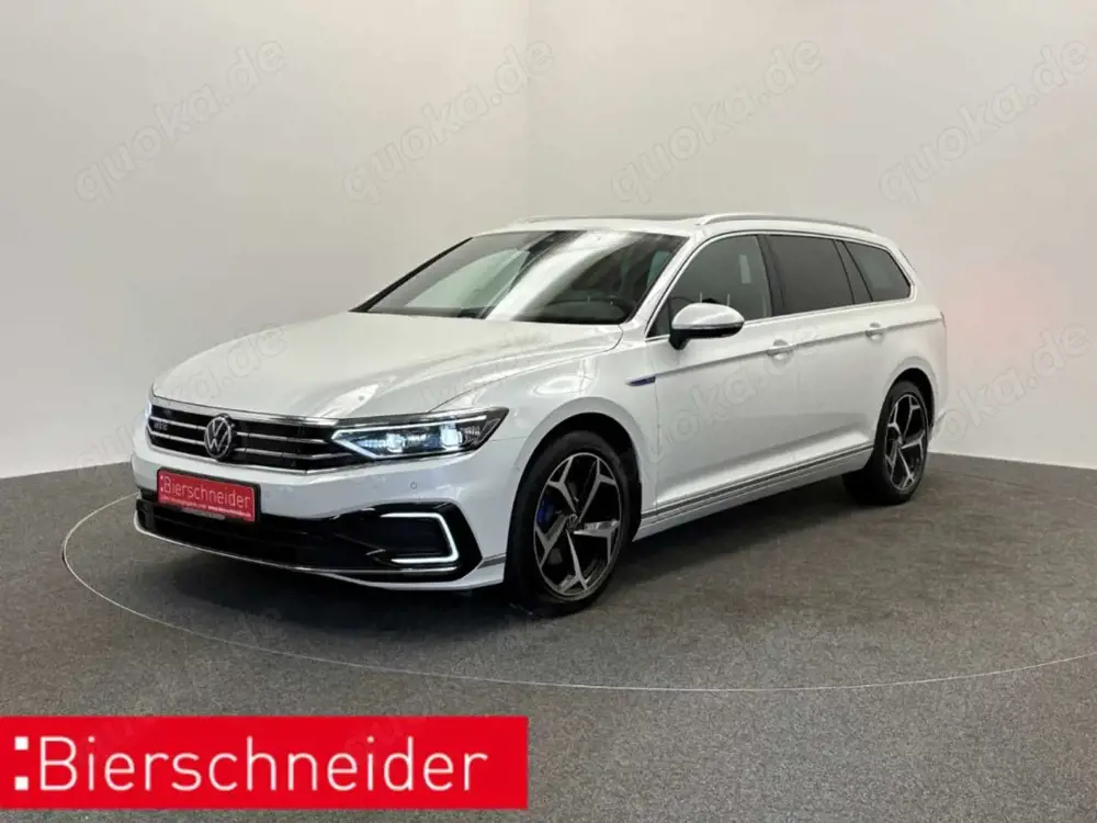 Volkswagen Passat Variant 1.4 TSI DSG GTE DIGITAL COCKPIT IQ.LIGHT AHK NAVI