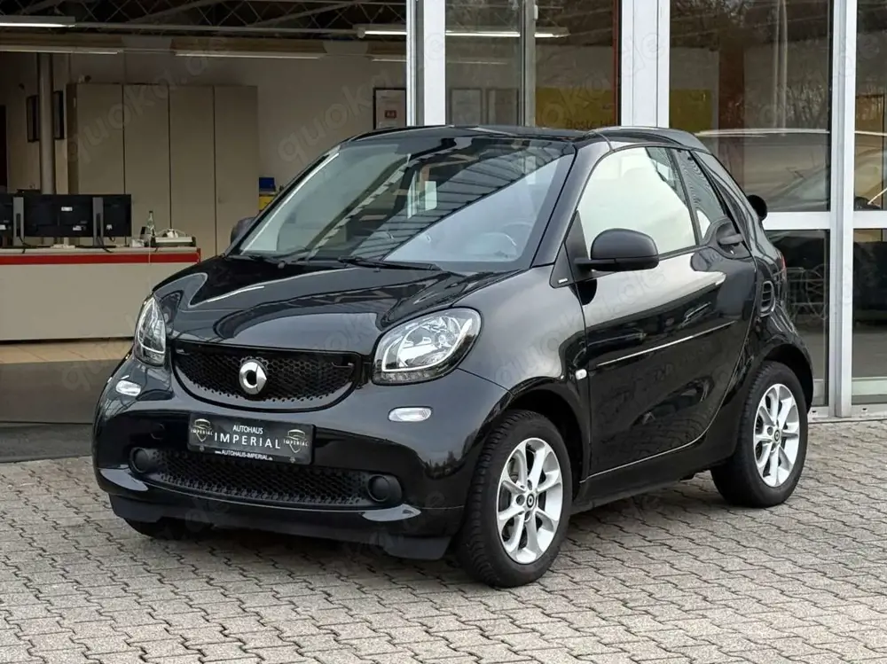 smart forTwo Fortwo Cabrio Autom.90PS NAVI+ALU+SHZ+KLIMA+APPL