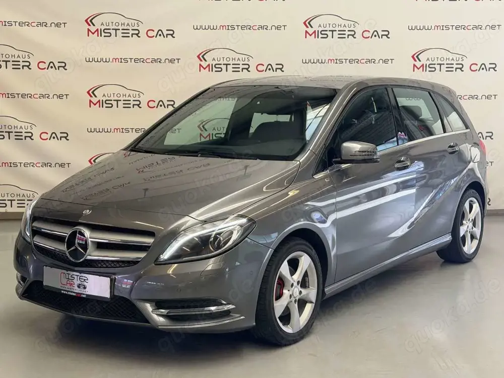 Mercedes-Benz B 200 SPORTPAKET Navi/Leder/Xenon/PDC/SHZ/ALU