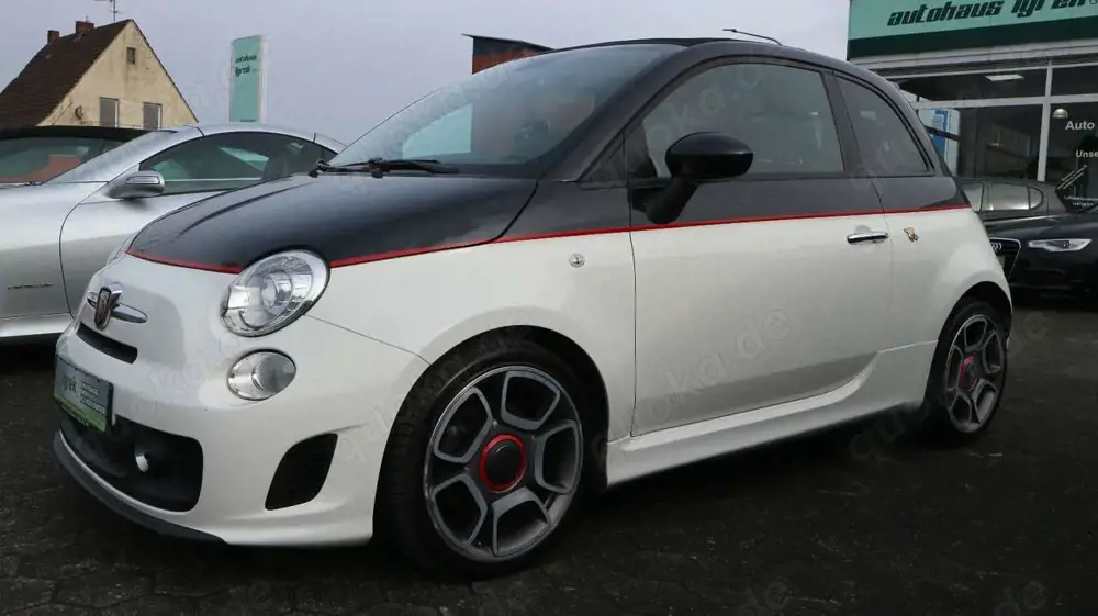Fiat 500 Cabrio Basis Abarth Umbau Leder/Auto./Navi.