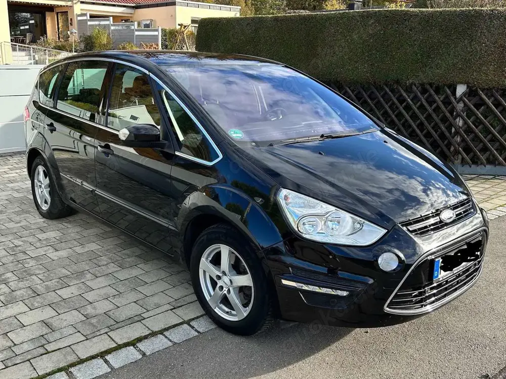 Ford S-Max Titanium 1,6 ECO 118 kw / 160 PS