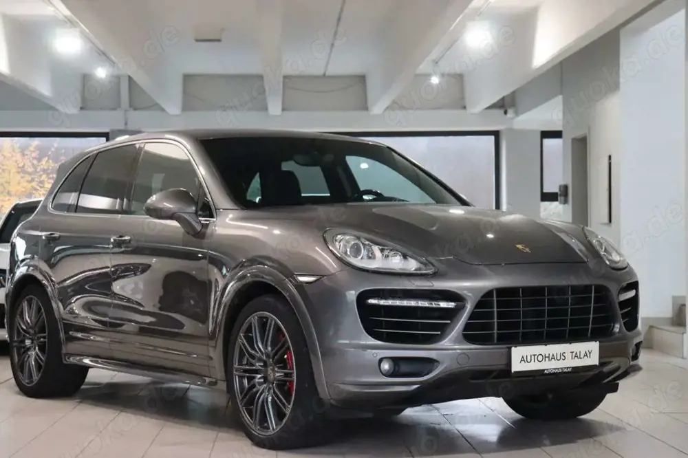 Porsche Cayenne Turbo Pano*Approved*KAM*Luft*Memory*Bose