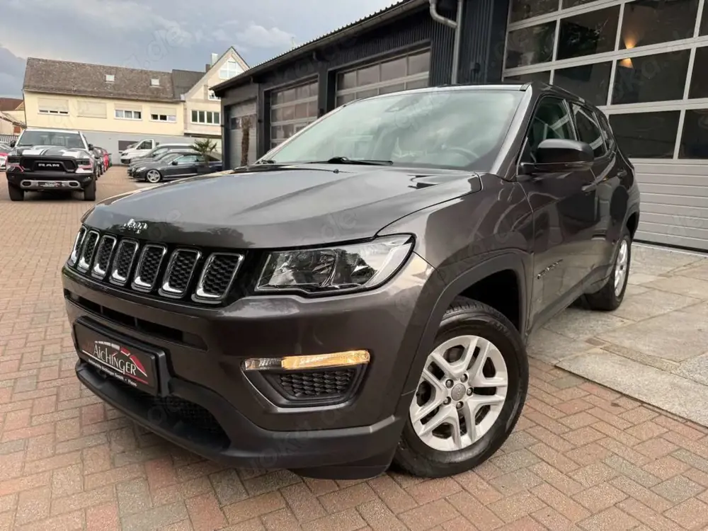 Jeep Compass Sport FWD Kamera 48tkm 8-Fach Tüv Neu