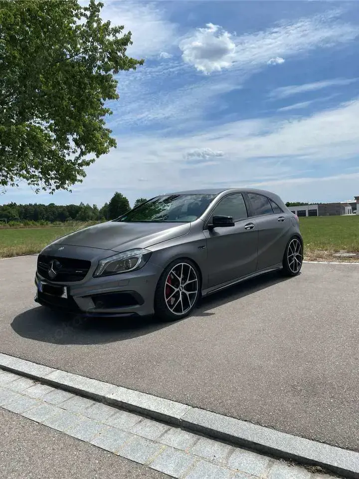 Mercedes-Benz A 45 AMG 4Matic Speedshift 7G-DCT