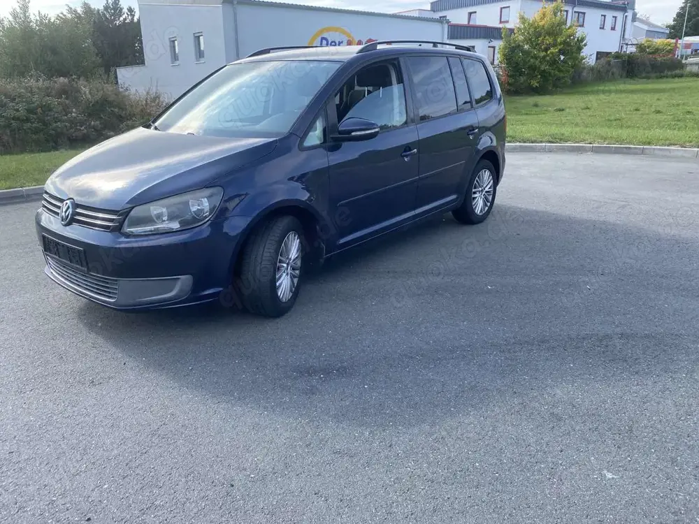 Volkswagen Touran 1,6 TDI. Comfort.7-SITZEN. MOTOR GETRIEBE TOP!!