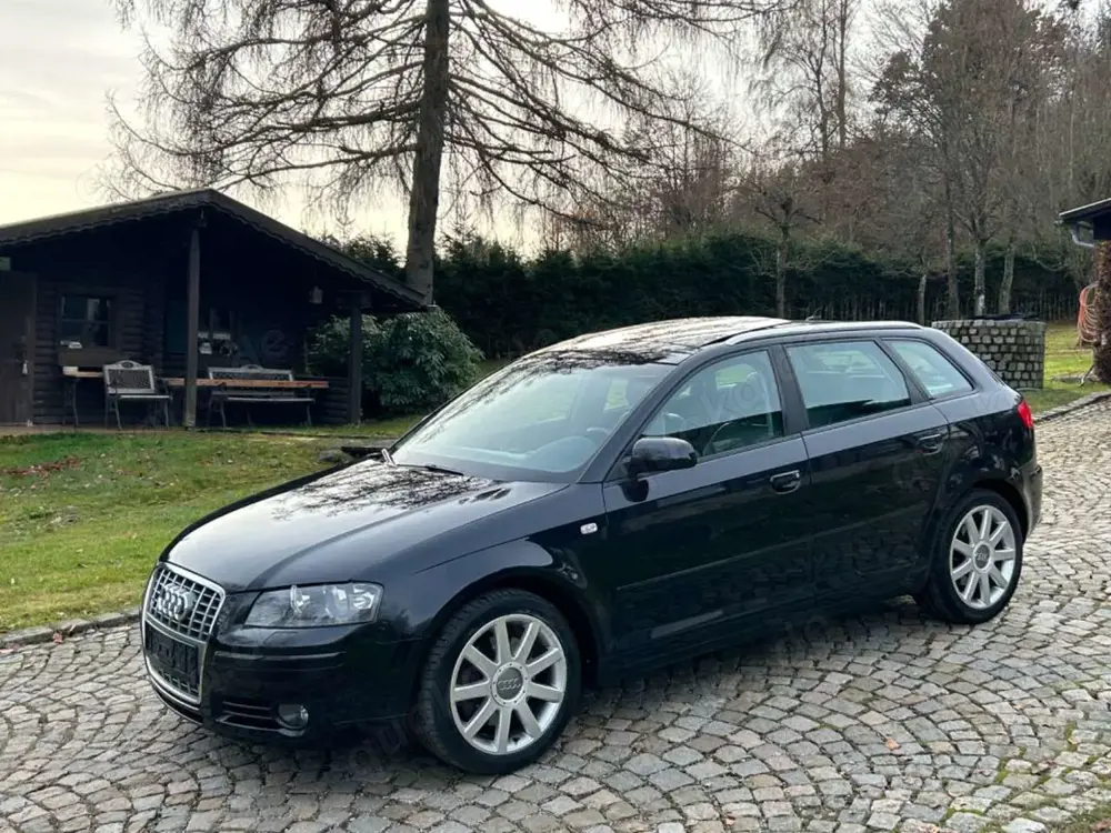 Audi A3 Sportback 2.0TFSI Quattro,6Gang,ZR NEU!