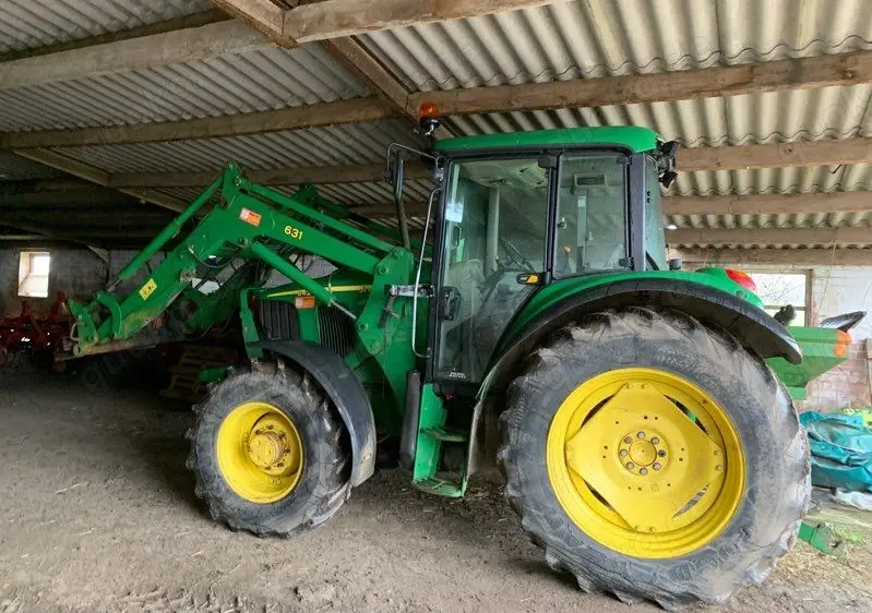 Traktor John Deere 6420