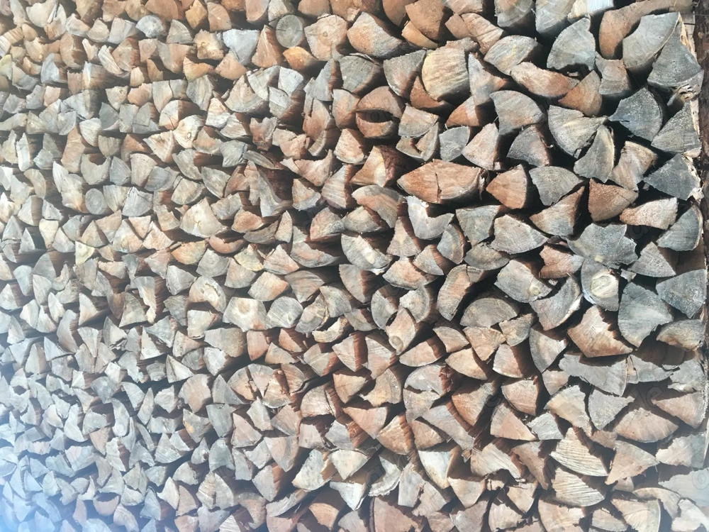 Brennholz Kiefer gespalten 120 cm lang Luftgetrocknet