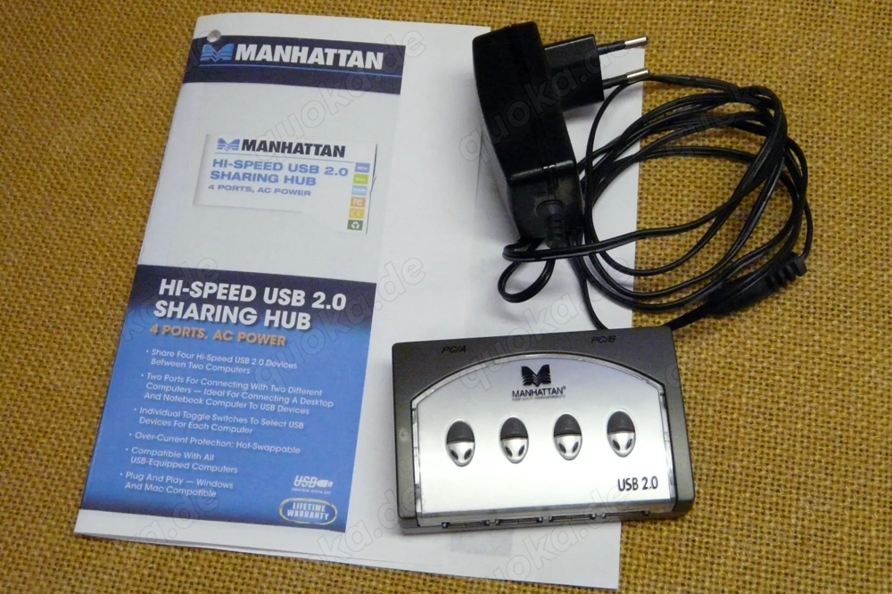 Manhattan Hi-Speed USB 2.0 Sharing Hub 522908