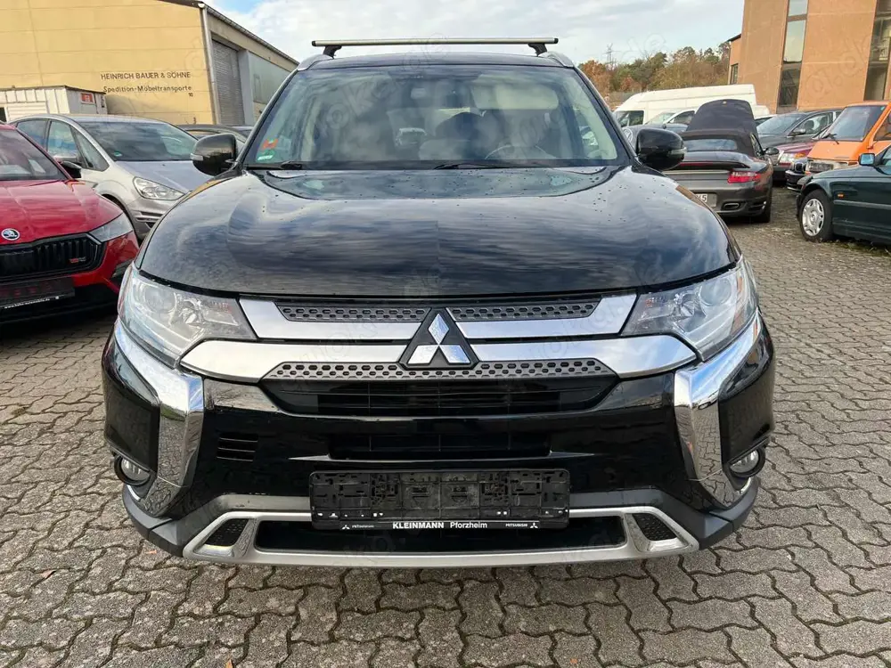Mitsubishi Outlander Diamant Edition+ 2WD