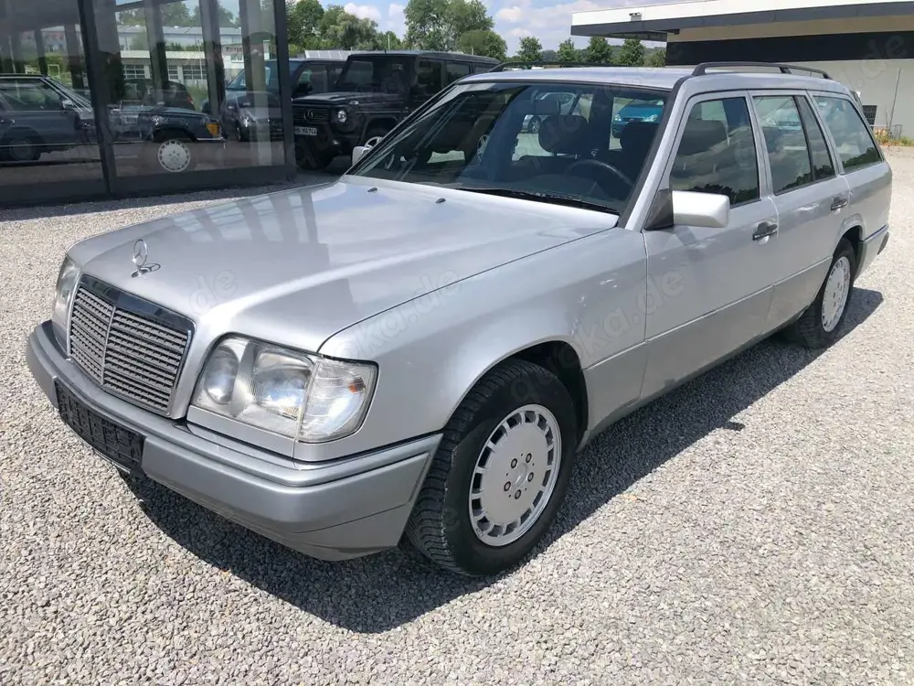 Mercedes-Benz E 200 T Automatik*AHK*Klimaanlage*Tempomat*