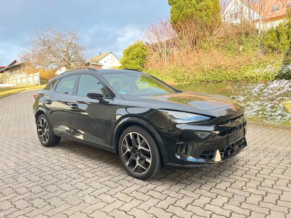 CUPRA Formentor VZ DSG 4Drive - Matrix LED, Navi, Pano