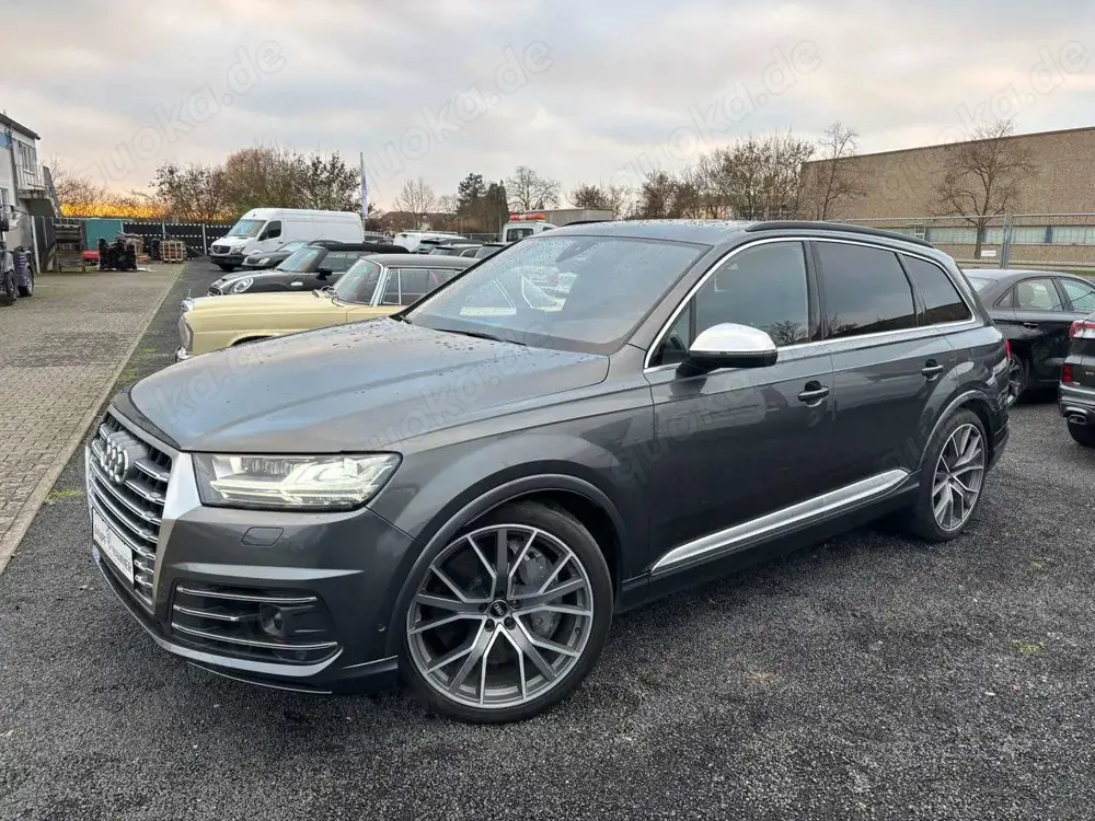 Audi SQ7 Keramik Matrix Pano 360 7Sitze VOLL NP:142T€