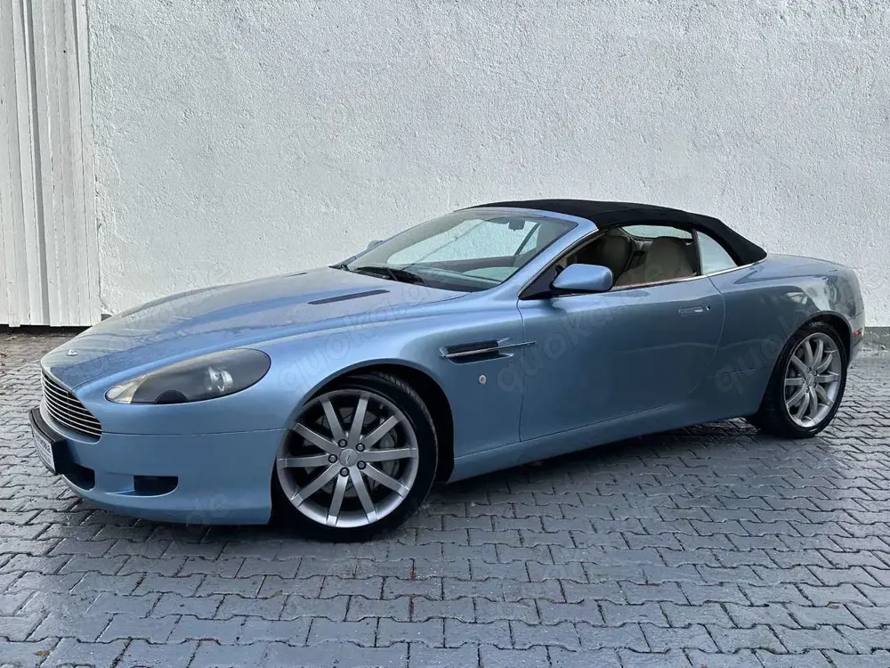 Aston Martin DB9