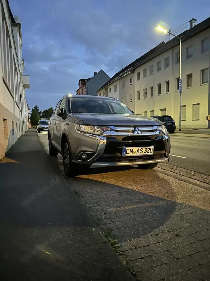 Mitsubishi Outlander 2.2 DI-D 4WD Aut. Plus