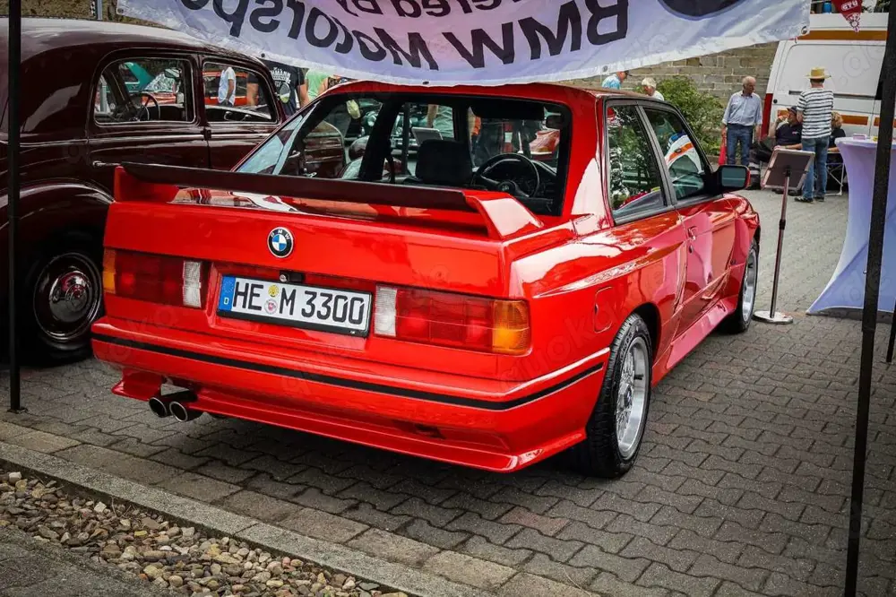 BMW 318 is M3 E30 REPLIKA *UMBAU*SAMMLER*