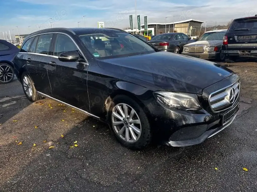Mercedes-Benz E 220 E 220 d (213.204)