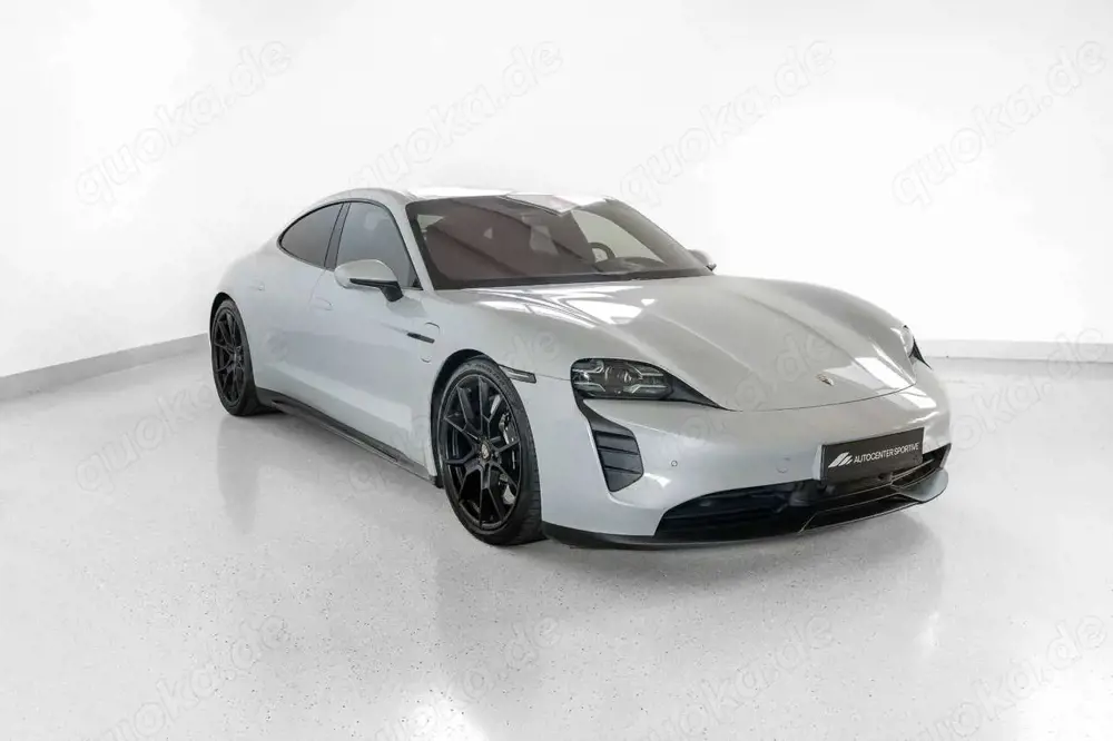 Porsche Taycan GTS PSCB MATRIX 21"SPYDER NACHTSICHT 22KW