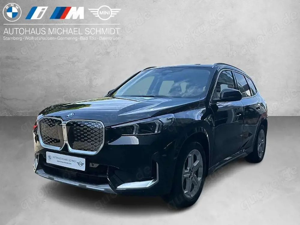 BMW iX1 xDrive30  xLine DAB LED RFK Komfortzg. Shz