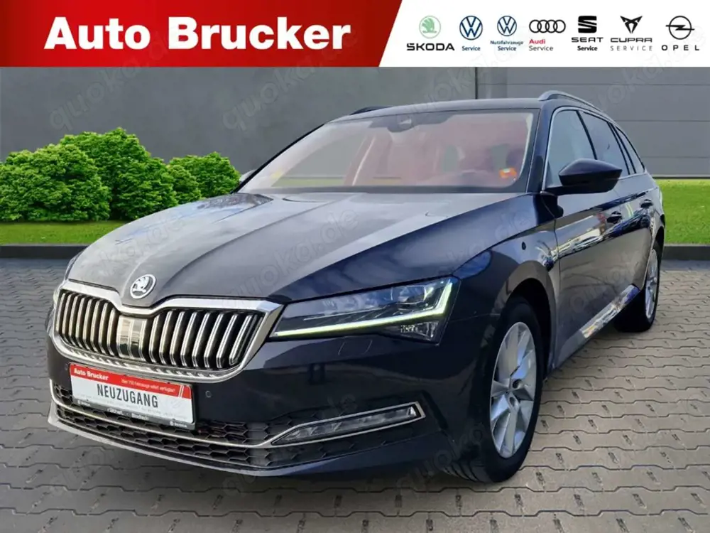 Skoda Superb Combi Style 4x4+Anhängerkupplung+Standheizung+Navi