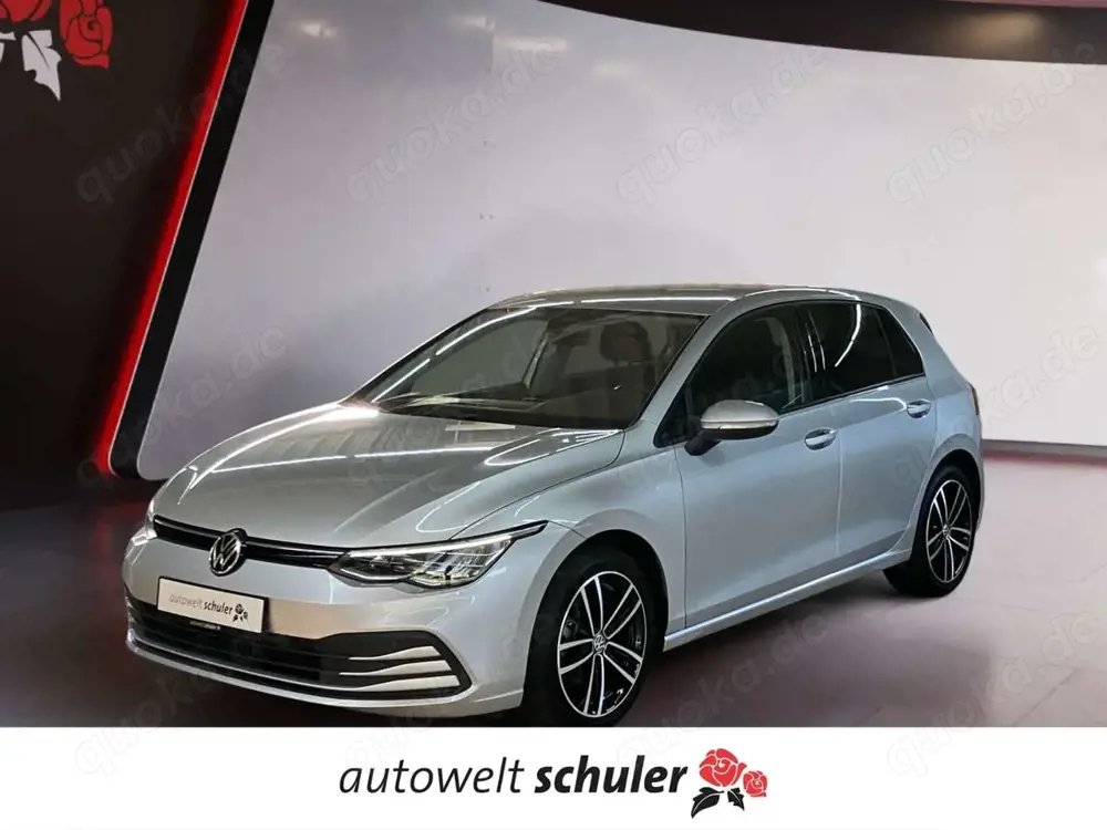 Volkswagen Golf VIII 2.0 TDI DSG Life LED Navi SHZ ACC